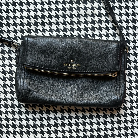 kate spade Handbags - kate spade Black Leather Crossbody Bag with Gold Hardware